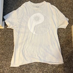 One size over sized graphic tee